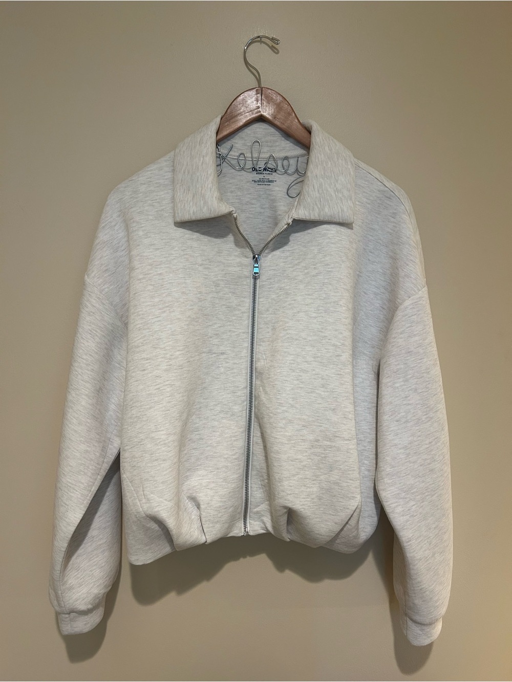 Old Navy NWT Bounce Fleece Cream Colored with Pockets Size Large